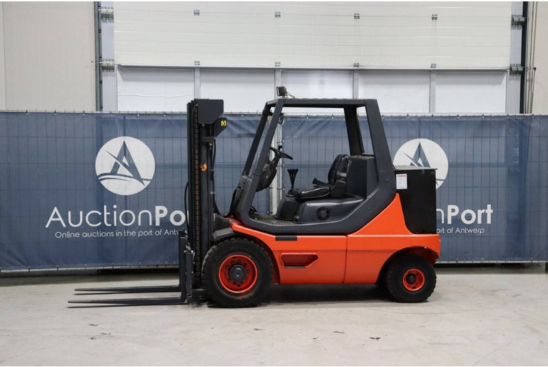 Fenwick-Linde E 35 P - Elektrikli forklift: fotoğraf 1 Fenwick-Linde E 35 P - Elektrikli forklift: fotoğraf 1
