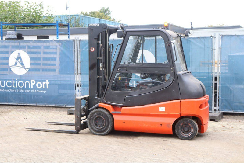 Fenwick-Linde E30/02 - Elektrikli forklift: fotoğraf 3 Fenwick-Linde E30/02 - Elektrikli forklift: fotoğraf 3