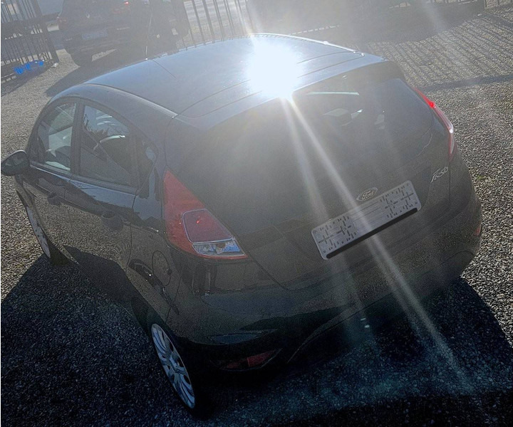 Ford Fiesta (VII - update) 1.25 - Binek araba: fotoğraf 4 Ford Fiesta (VII - update) 1.25 - Binek araba: fotoğraf 4