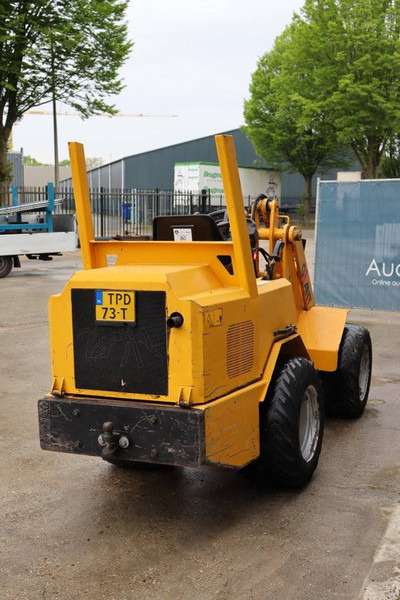Giant V451T - Tekerlekli yükleyici: fotoğraf 5 Giant V451T - Tekerlekli yükleyici: fotoğraf 5