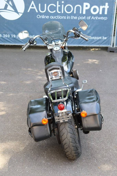Harley-Davidson Dyna Street Bob - Motosiklet: fotoğraf 5 Harley-Davidson Dyna Street Bob - Motosiklet: fotoğraf 5