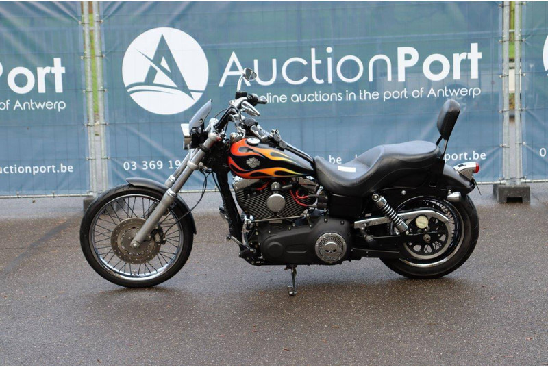 Harley-Davidson Dyna Wide Glide - Motosiklet: fotoğraf 2 Harley-Davidson Dyna Wide Glide - Motosiklet: fotoğraf 2