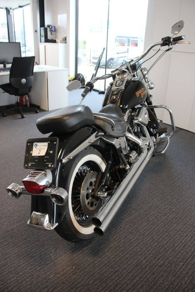 Harley-Davidson Heritage Softail - Motosiklet: fotoğraf 5 Harley-Davidson Heritage Softail - Motosiklet: fotoğraf 5