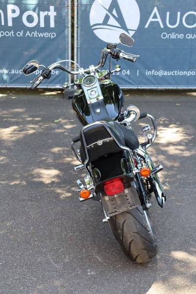 Harley-Davidson Softail Custom - Motosiklet: fotoğraf 5 Harley-Davidson Softail Custom - Motosiklet: fotoğraf 5