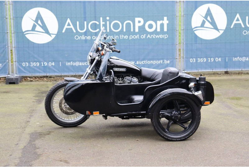 Harley-Davidson Sporster XL883 - Motosiklet: fotoğraf 1 Harley-Davidson Sporster XL883 - Motosiklet: fotoğraf 1