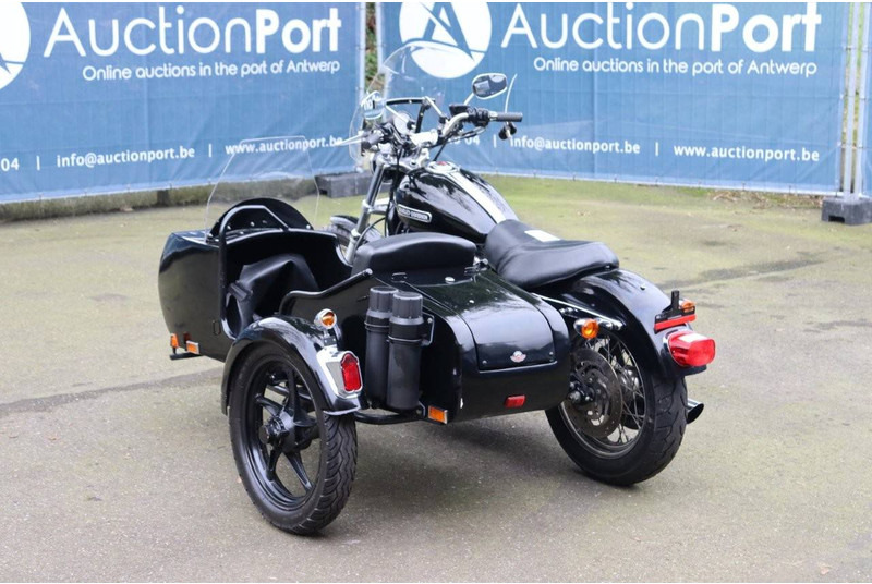 Harley-Davidson Sporster XL883 - Motosiklet: fotoğraf 4 Harley-Davidson Sporster XL883 - Motosiklet: fotoğraf 4