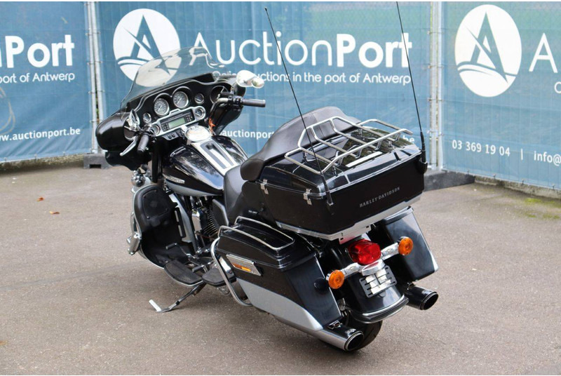 Harley-Davidson Ultra Classic - Motosiklet: fotoğraf 4 Harley-Davidson Ultra Classic - Motosiklet: fotoğraf 4