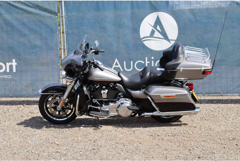 Harley-Davidson Ultra Limited - Motosiklet: fotoğraf 2 Harley-Davidson Ultra Limited - Motosiklet: fotoğraf 2