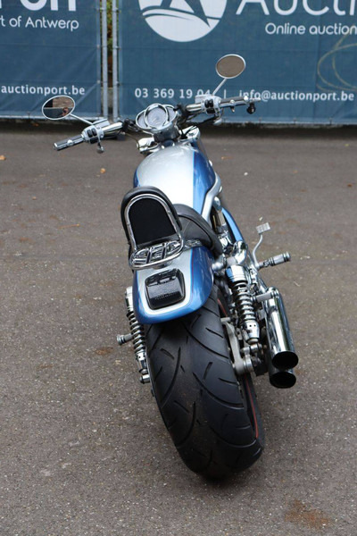 Harley-Davidson V-ROD VRSC - Motosiklet: fotoğraf 5 Harley-Davidson V-ROD VRSC - Motosiklet: fotoğraf 5