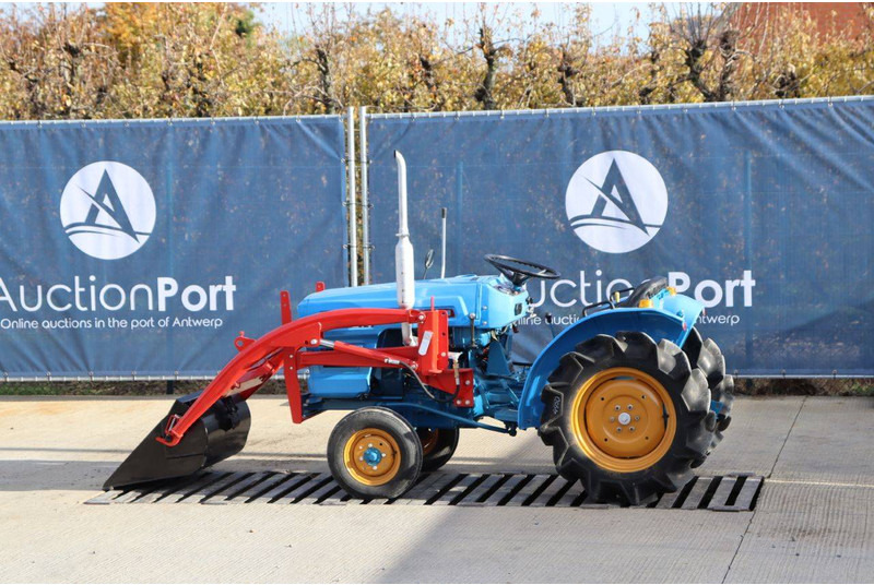 Hinomoto BEST E14 - Traktör: fotoğraf 3 Hinomoto BEST E14 - Traktör: fotoğraf 3