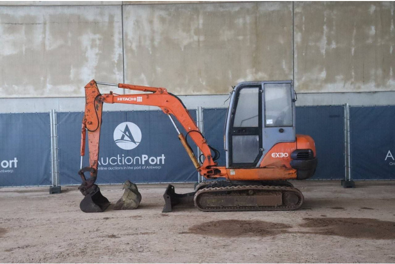 Hitachi EX30-2 - Paletli ekskavatör: fotoğraf 2 Hitachi EX30-2 - Paletli ekskavatör: fotoğraf 2