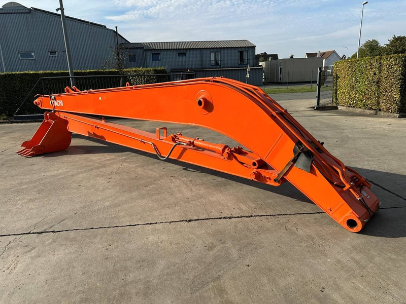 Hitachi Long Reach - Akümülatör: fotoğraf 3 Hitachi Long Reach - Akümülatör: fotoğraf 3