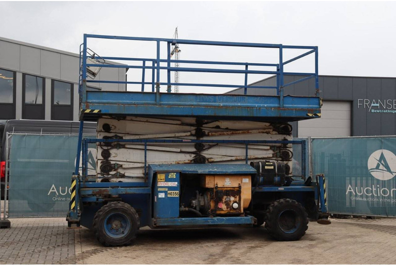 Holland lift COMBISTAR B-195DL25-4WD/P/N - Makasli platform: fotoğraf 1 Holland lift COMBISTAR B-195DL25-4WD/P/N - Makasli platform: fotoğraf 1