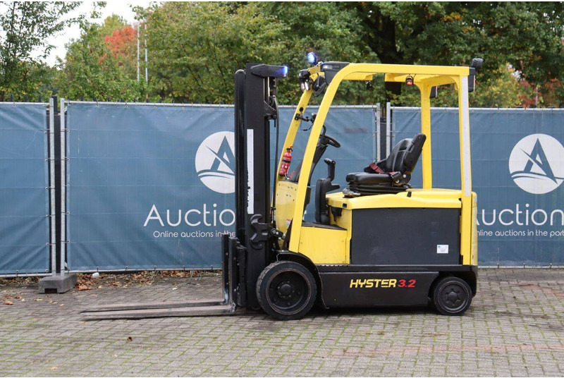 Hyster E3.2XN - Elektrikli forklift: fotoğraf 1 Hyster E3.2XN - Elektrikli forklift: fotoğraf 1