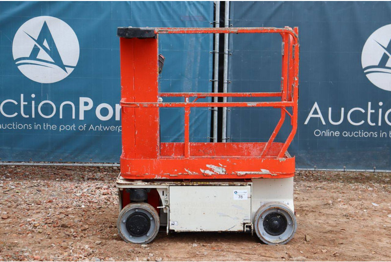 JLG 1230ES - Araçüstü platform: fotoğraf 2 JLG 1230ES - Araçüstü platform: fotoğraf 2
