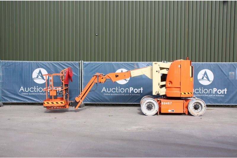 JLG E300AJP - Eklemli platform: fotoğraf 2 JLG E300AJP - Eklemli platform: fotoğraf 2