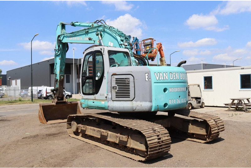 Kobelco SK235SR - Paletli ekskavatör: fotoğraf 4 Kobelco SK235SR - Paletli ekskavatör: fotoğraf 4