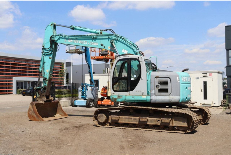 Kobelco SK235SR - Paletli ekskavatör: fotoğraf 3 Kobelco SK235SR - Paletli ekskavatör: fotoğraf 3