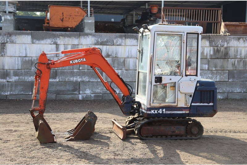 Kubota KX-41 - Paletli ekskavatör: fotoğraf 1 Kubota KX-41 - Paletli ekskavatör: fotoğraf 1