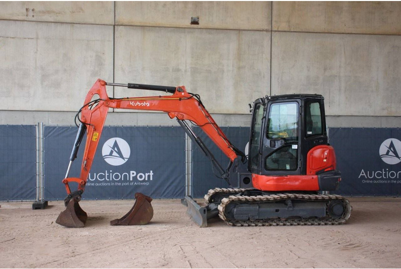 Kubota RX165-5 - Paletli ekskavatör: fotoğraf 1 Kubota RX165-5 - Paletli ekskavatör: fotoğraf 1