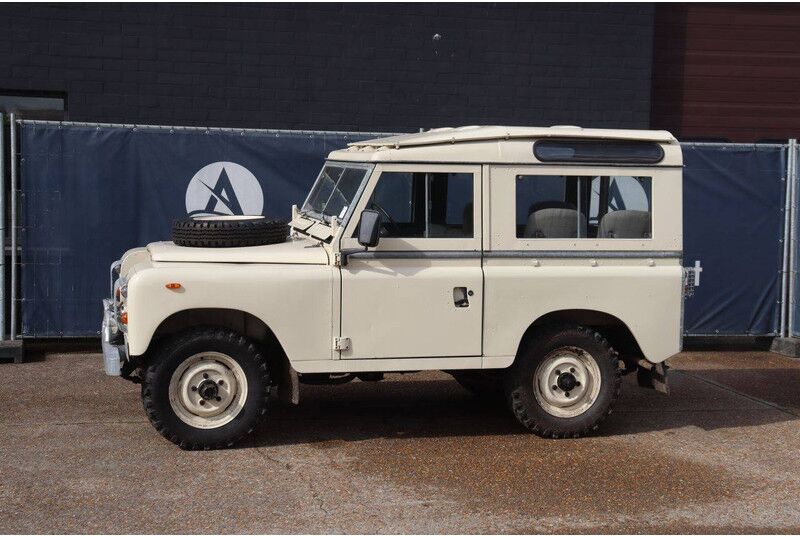 Land Rover Defender - SUV: fotoğraf 1 Land Rover Defender - SUV: fotoğraf 1