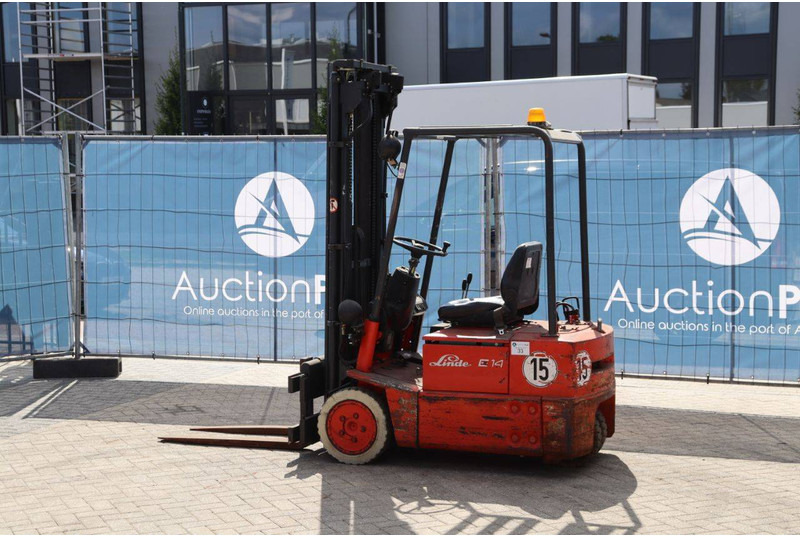 Linde E14 - Elektrikli forklift: fotoğraf 3 Linde E14 - Elektrikli forklift: fotoğraf 3