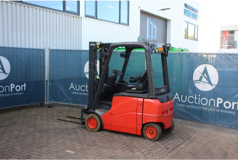 Linde E16PH-01 - Elektrikli forklift: fotoğraf 3 Linde E16PH-01 - Elektrikli forklift: fotoğraf 3