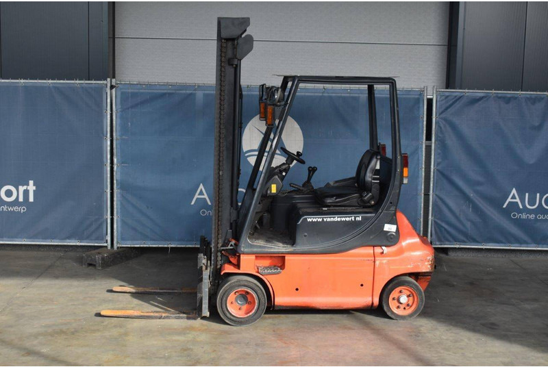 Linde E20P - Elektrikli forklift: fotoğraf 2 Linde E20P - Elektrikli forklift: fotoğraf 2