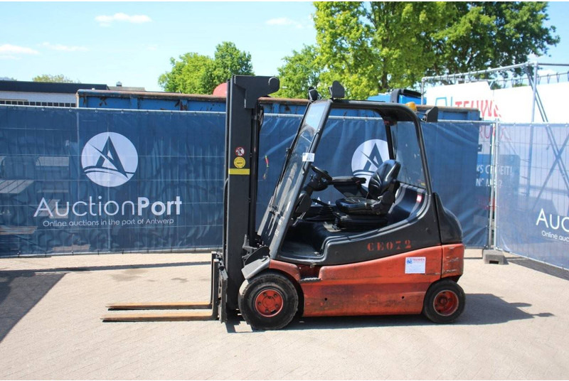 Linde E25/02 - Elektrikli forklift: fotoğraf 1 Linde E25/02 - Elektrikli forklift: fotoğraf 1