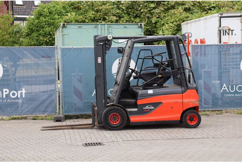 Linde E25L-01 Forklift - Elektrikli forklift: fotoğraf 1 Linde E25L-01 Forklift - Elektrikli forklift: fotoğraf 1