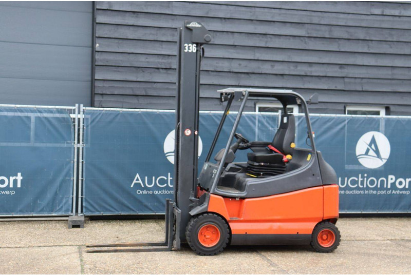 Linde E30/03/600 - Elektrikli forklift: fotoğraf 1 Linde E30/03/600 - Elektrikli forklift: fotoğraf 1