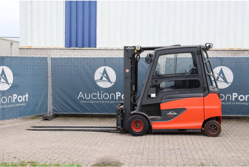 Linde E30HL-01/600 - Elektrikli forklift: fotoğraf 2 Linde E30HL-01/600 - Elektrikli forklift: fotoğraf 2