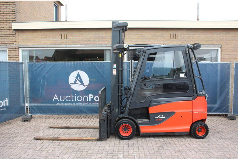 Linde E30HL-01/600 - Elektrikli forklift: fotoğraf 2 Linde E30HL-01/600 - Elektrikli forklift: fotoğraf 2