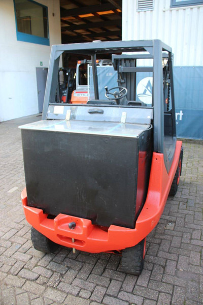 Linde E35P - Elektrikli forklift: fotoğraf 5 Linde E35P - Elektrikli forklift: fotoğraf 5