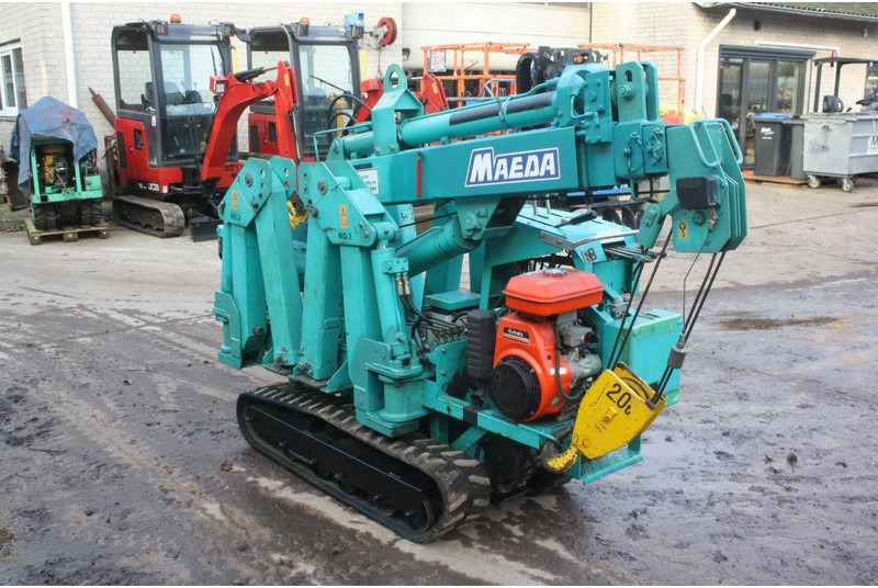 Maeda 205 - Paletli vinç: fotoğraf 4 Maeda 205 - Paletli vinç: fotoğraf 4