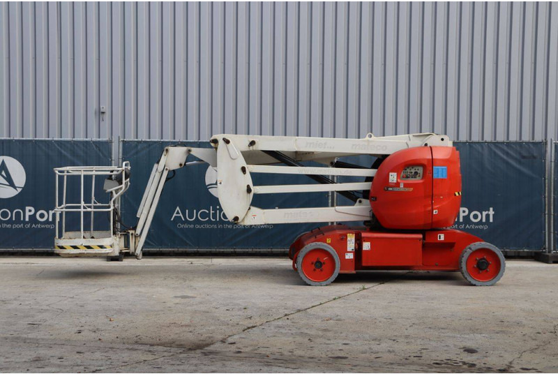 Manitou 150AETJL - Eklemli platform: fotoğraf 2 Manitou 150AETJL - Eklemli platform: fotoğraf 2