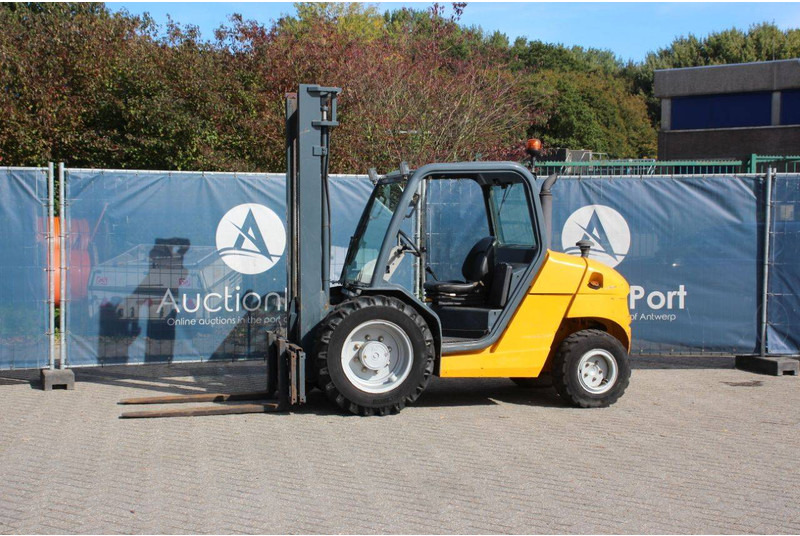Manitou MH 25-4 7 - Arazi tipi forklift: fotoğraf 1 Manitou MH 25-4 7 - Arazi tipi forklift: fotoğraf 1