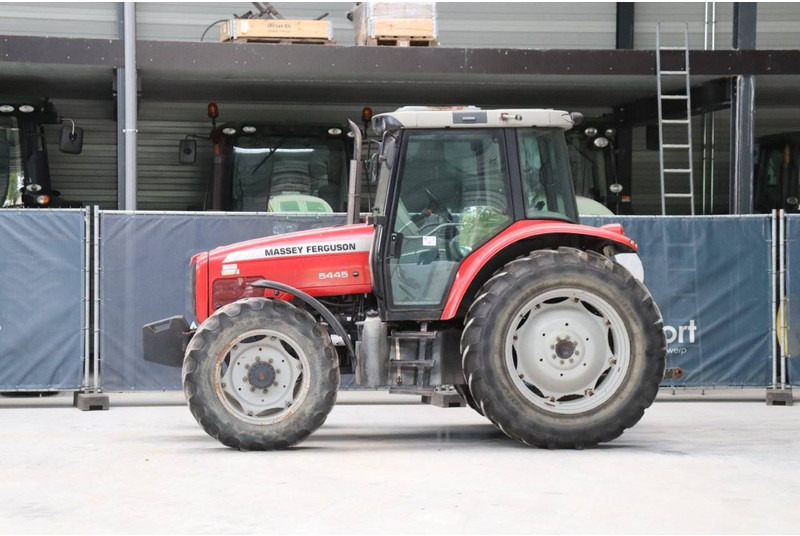 Massey Ferguson MF5445/4WD - Traktör: fotoğraf 1 Massey Ferguson MF5445/4WD - Traktör: fotoğraf 1