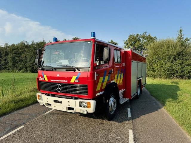 Mercedes-Benz 1124 - İtfaiye aracı: fotoğraf 1 Mercedes-Benz 1124 - İtfaiye aracı: fotoğraf 1