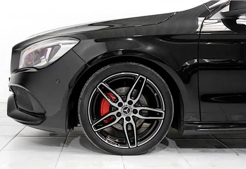 Mercedes-Benz CLA-Klasse (C117 - update) 180 Automatic - Sedan araba: fotoğraf 5 Mercedes-Benz CLA-Klasse (C117 - update) 180 Automatic - Sedan araba: fotoğraf 5