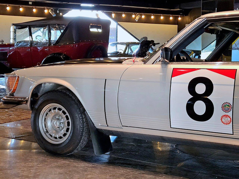 Mercedes-Benz SLC (C107) _ 450 5.0 - Sedan araba: fotoğraf 5 Mercedes-Benz SLC (C107) _ 450 5.0 - Sedan araba: fotoğraf 5