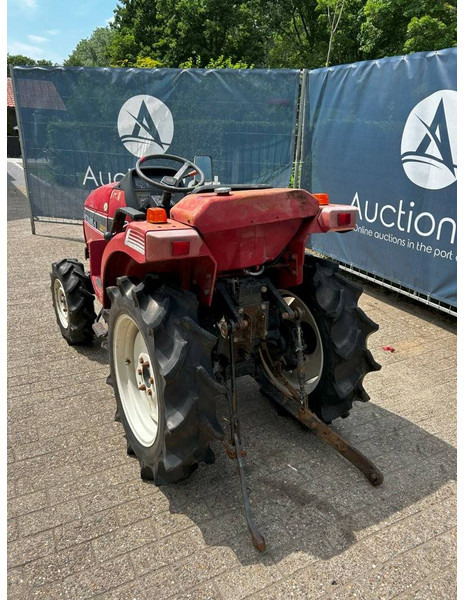 Mitsubishi MT165 - Traktör: fotoğraf 3 Mitsubishi MT165 - Traktör: fotoğraf 3