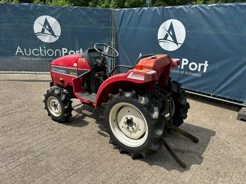 Mitsubishi MT165 - Traktör: fotoğraf 2 Mitsubishi MT165 - Traktör: fotoğraf 2
