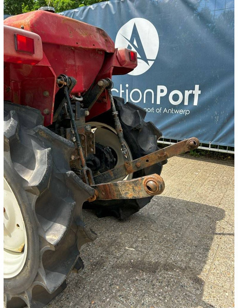 Mitsubishi MT165 - Traktör: fotoğraf 5 Mitsubishi MT165 - Traktör: fotoğraf 5