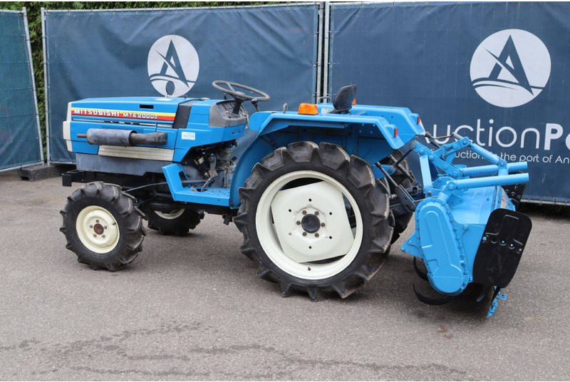 Mitsubishi MTE2000D - Traktör: fotoğraf 3 Mitsubishi MTE2000D - Traktör: fotoğraf 3