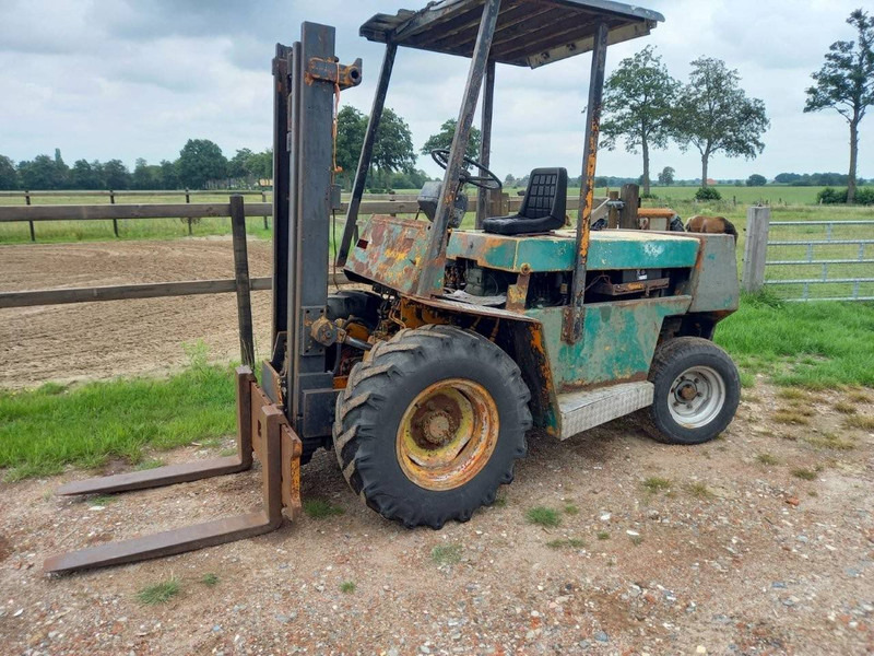 Onbekend - Arazi tipi forklift: fotoğraf 1 Onbekend - Arazi tipi forklift: fotoğraf 1