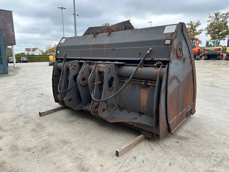 Onbekend L220G - Kova: fotoğraf 4 Onbekend L220G - Kova: fotoğraf 4
