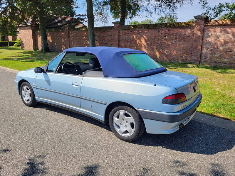 Peugeot 306 Cabriolet 1.6 Automatic - Sedan araba: fotoğraf 3 Peugeot 306 Cabriolet 1.6 Automatic - Sedan araba: fotoğraf 3