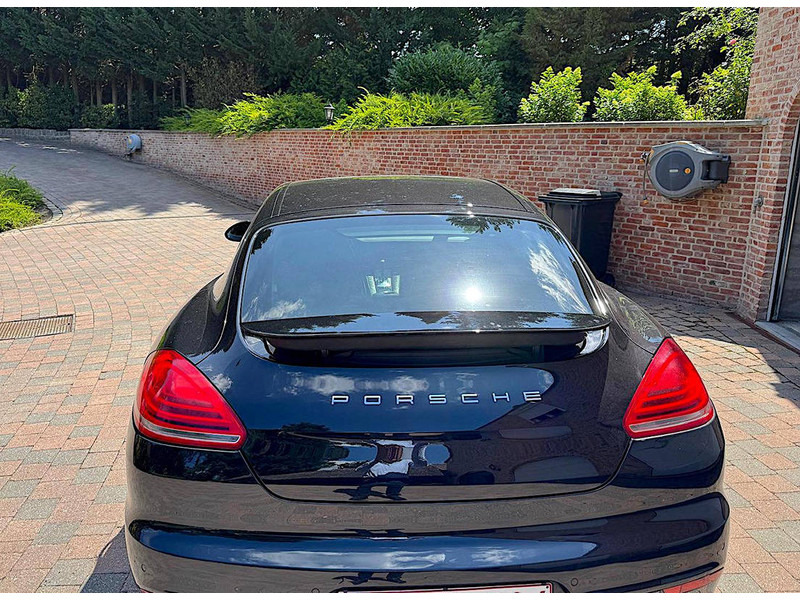 Porsche Panamera 3.0 V6 Diesel - Sedan araba: fotoğraf 2 Porsche Panamera 3.0 V6 Diesel - Sedan araba: fotoğraf 2