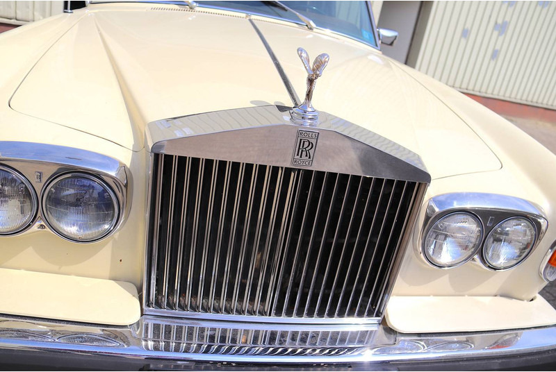 Rolls-Royce Silver Shadow II EverFlex - Sedan araba: fotoğraf 5 Rolls-Royce Silver Shadow II EverFlex - Sedan araba: fotoğraf 5